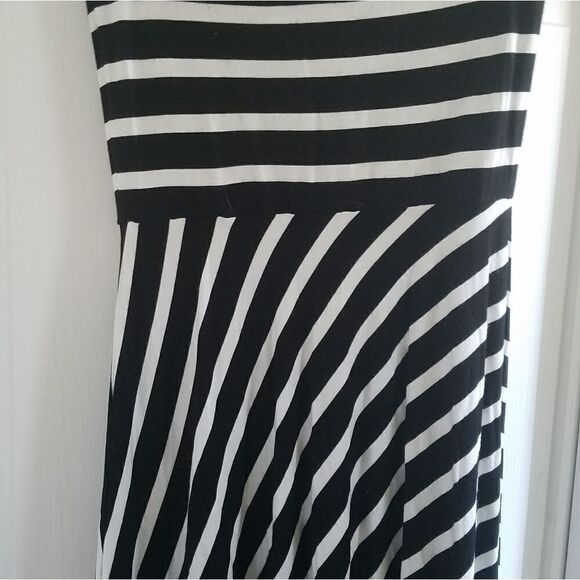 LOFT Black & White Stripe Strapless Dress - Picture 5 of 6